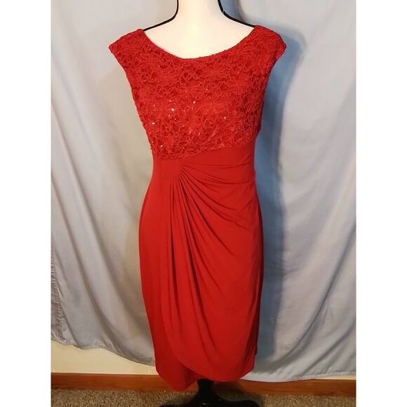 Connected Red dress - Picture 1 of 8